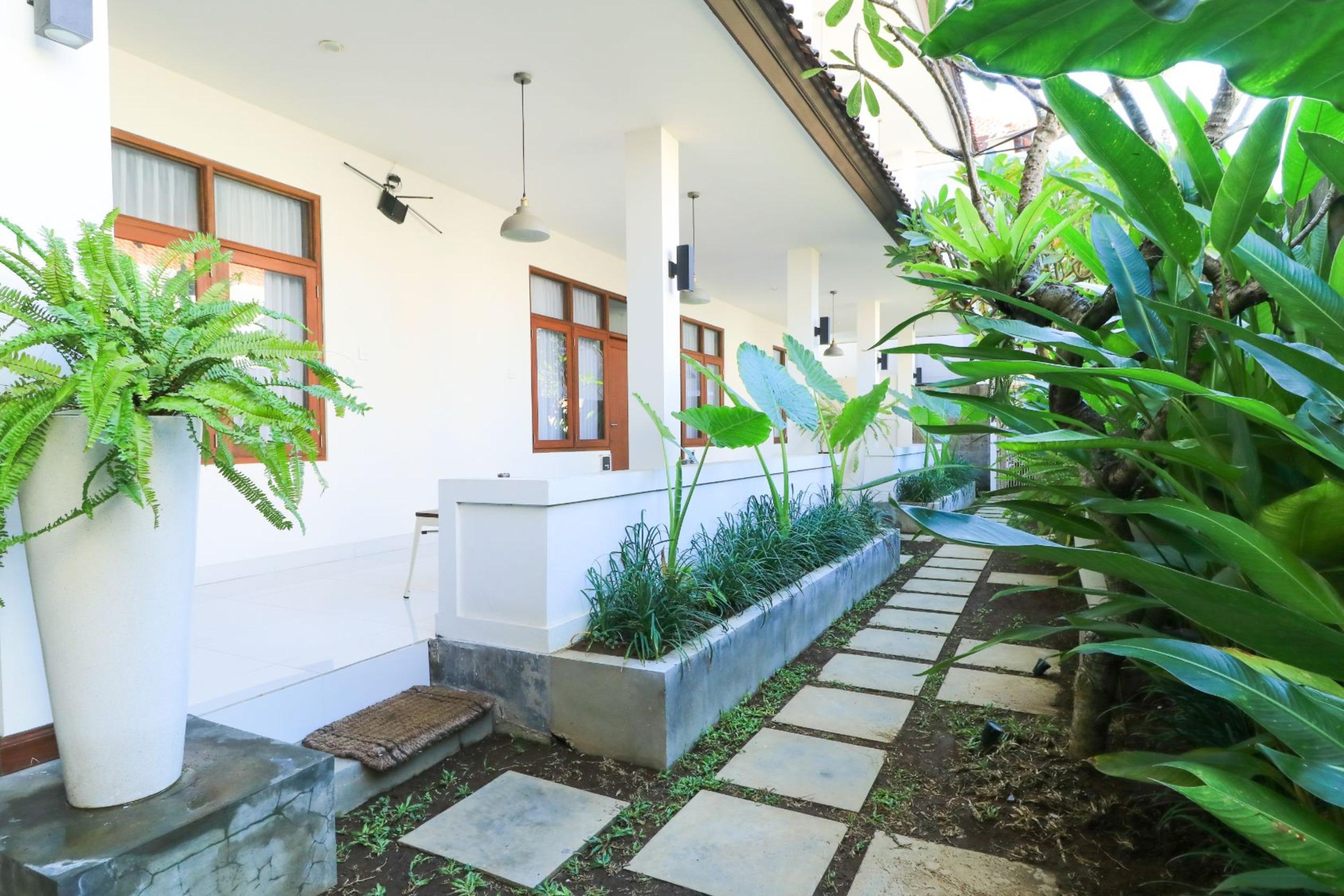 Kak Garden Inn Kuta Lombok Exterior foto