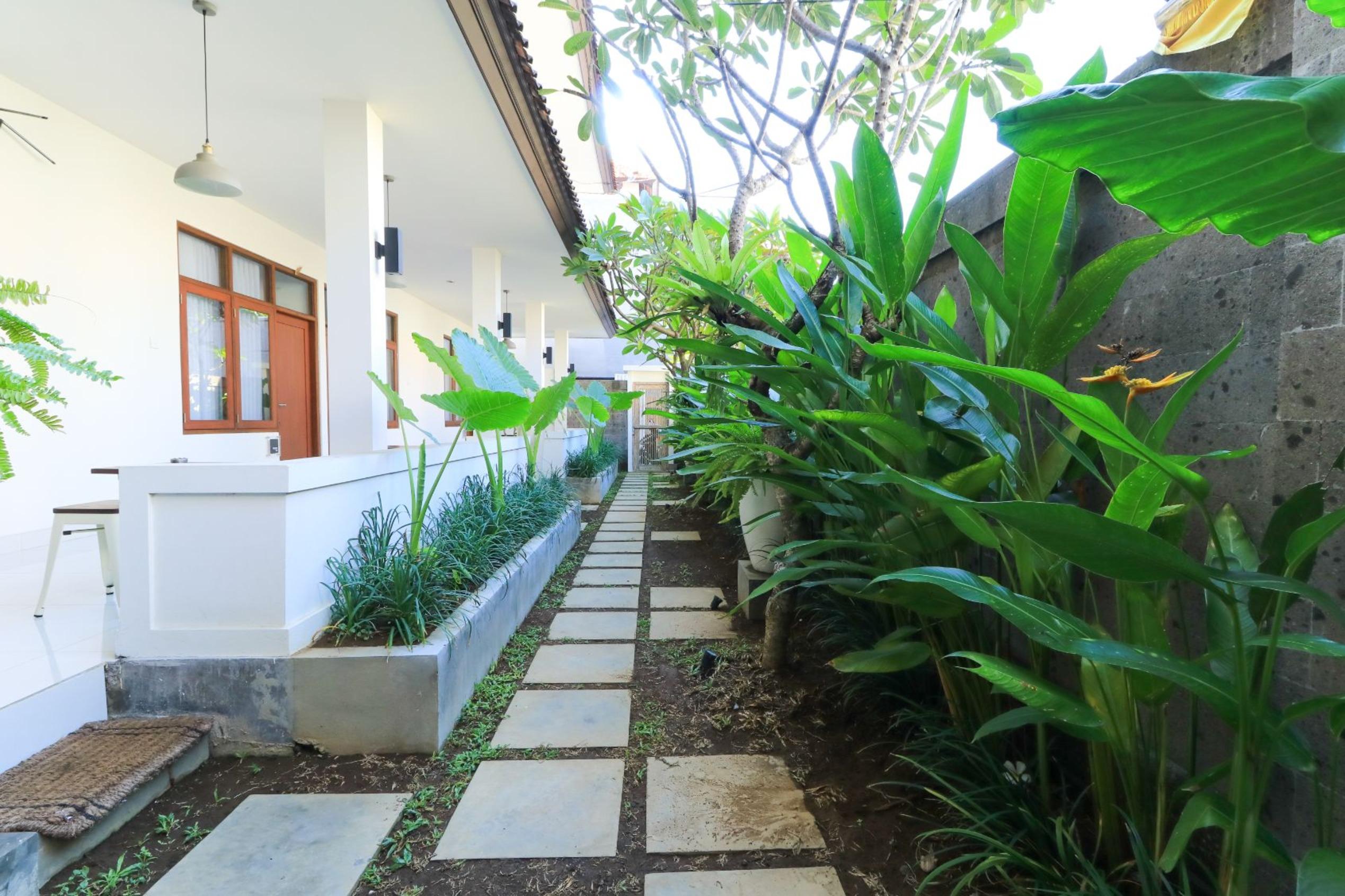 Kak Garden Inn Kuta Lombok Exterior foto